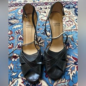 Varda black leather summer heels
